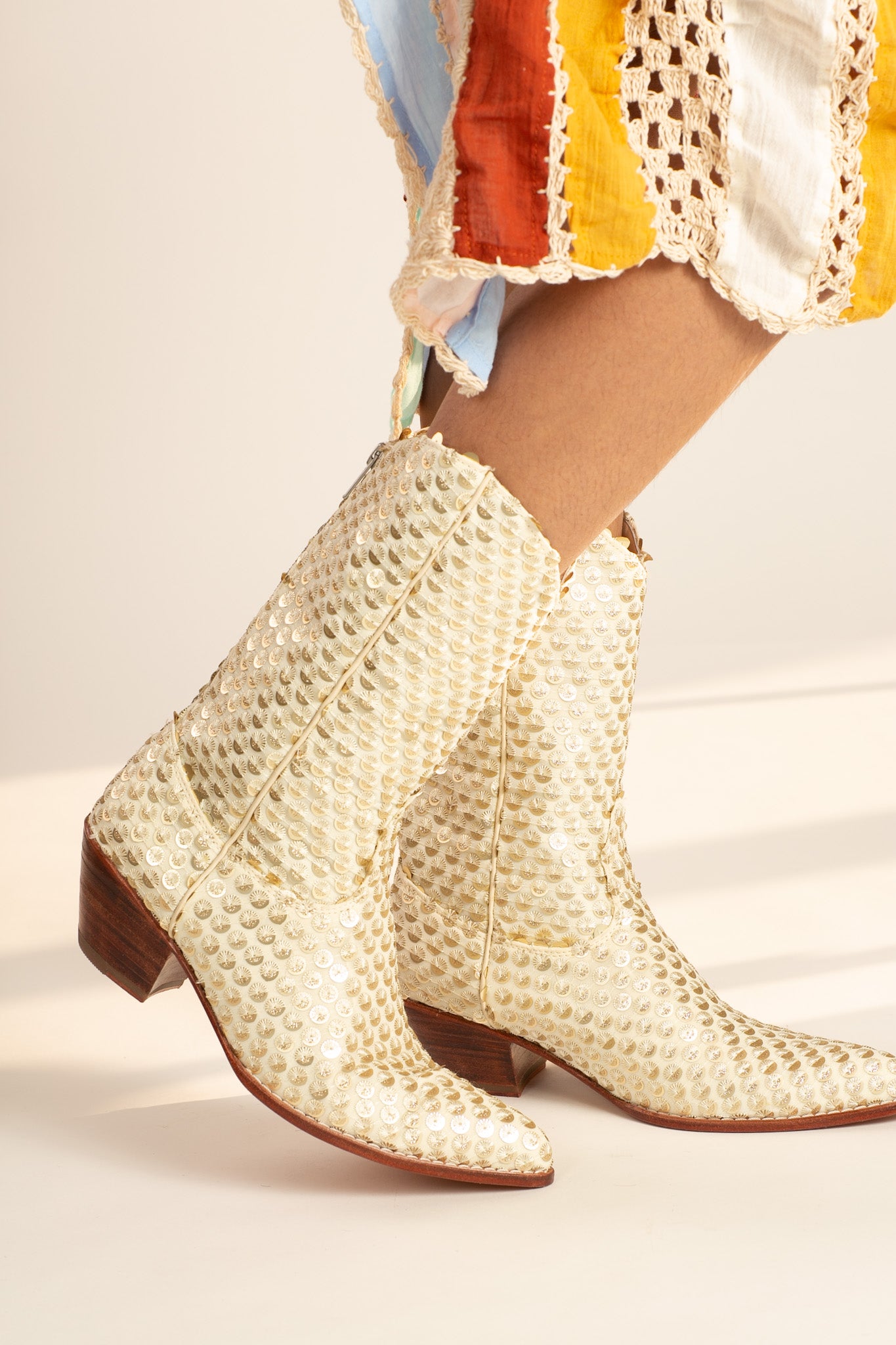 SEQUIN EMBROIDERED BOOTS PATCHOULI