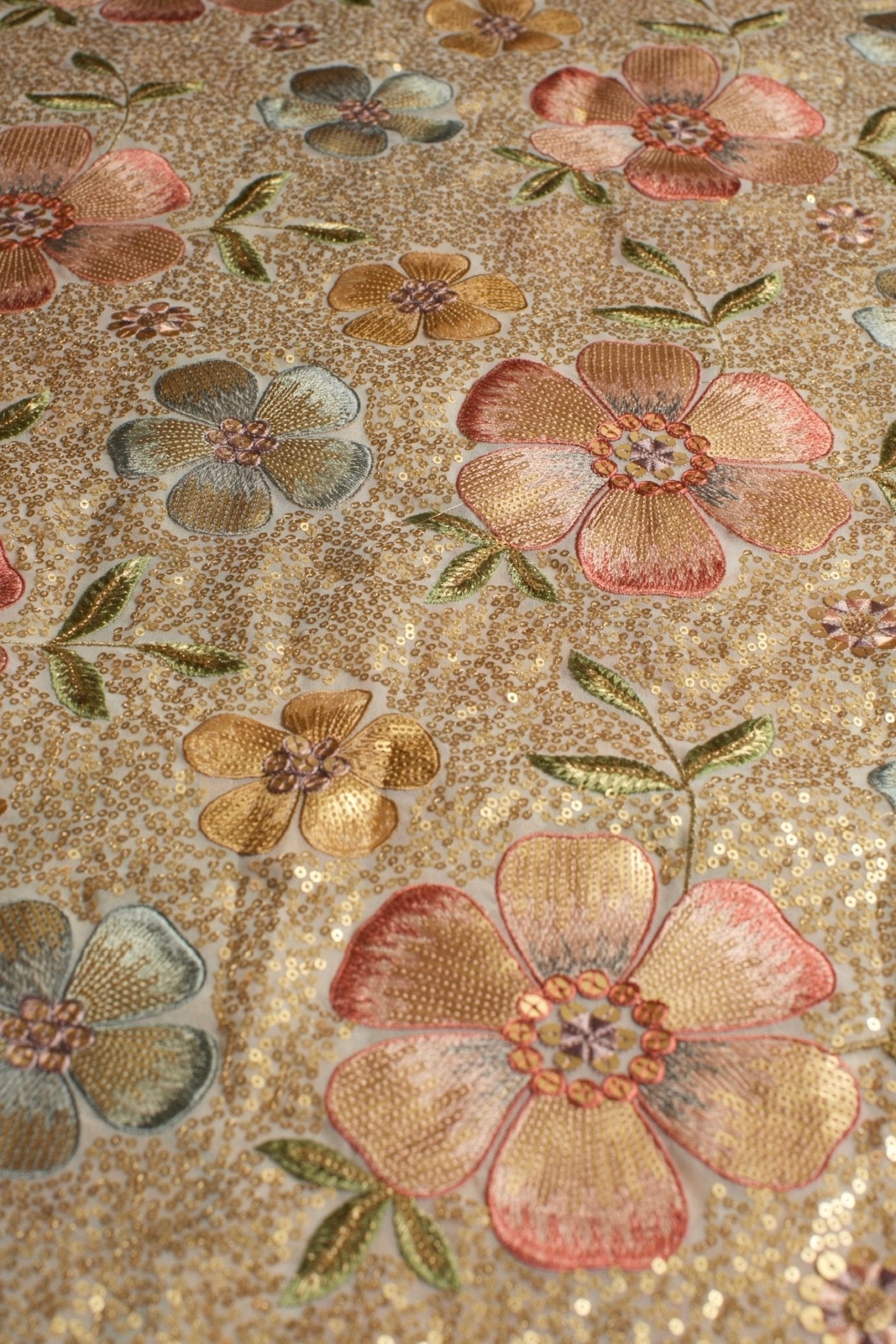 LARGE FLOWER SEQUIN EMBROIDERED SILK B32-45