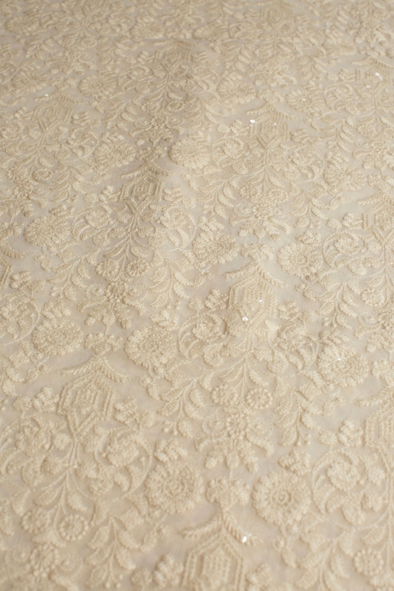 CREAM EMBROIDERED SILK B32-52