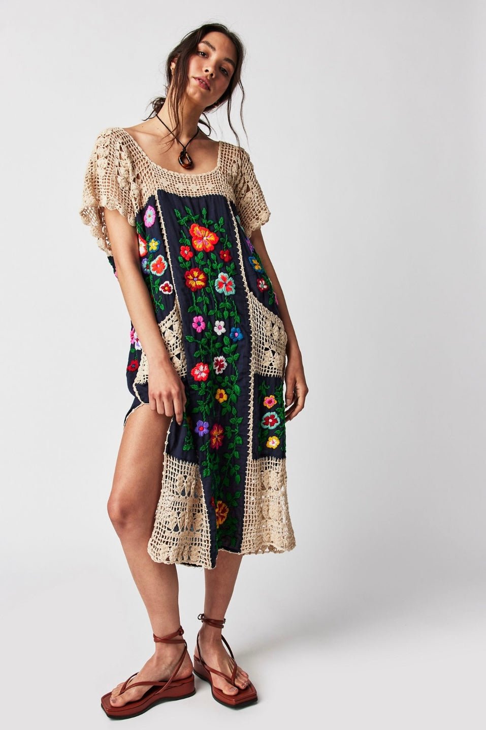 ISABELLA EMBROIDERED CROCHET KAFTAN X FREE PEOPLE