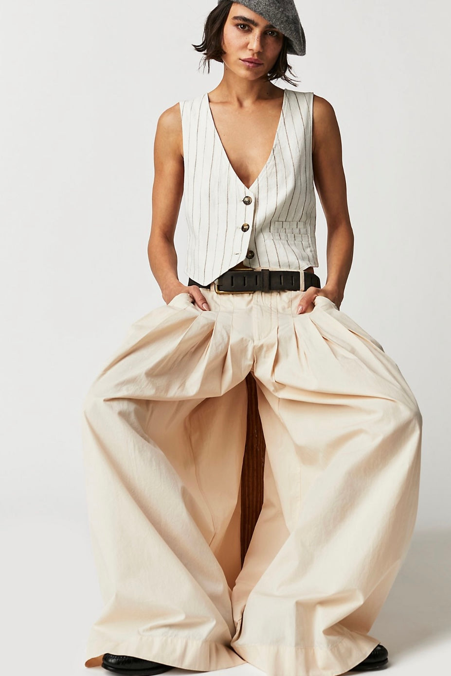 CASSIA PLEATED TROUSERS WIDE LEG PANTS - beige / small