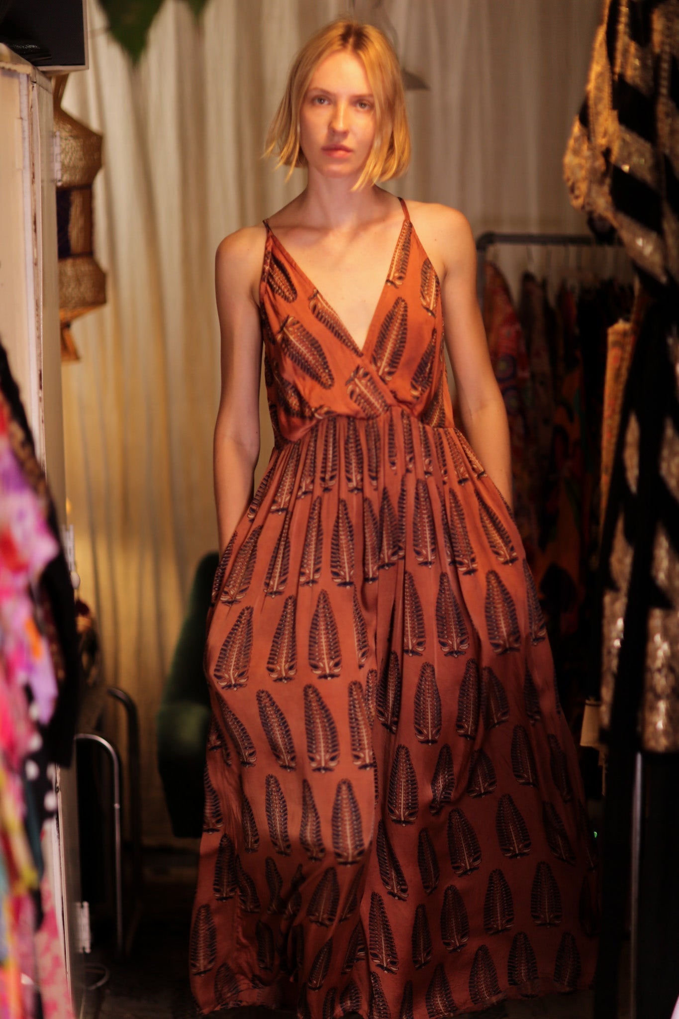 LILY SILK DRESS BROWN FEATHER