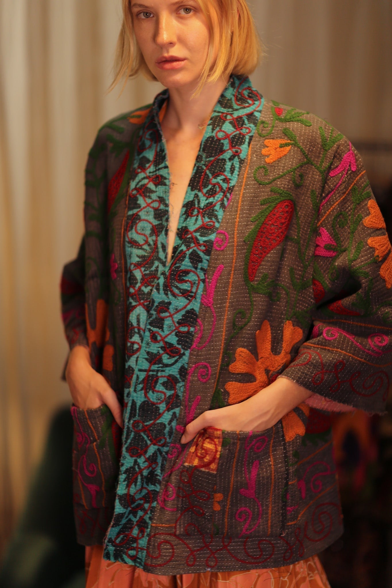 EMBROIDERED KANTHA KIMONO MONTY POT ROAST