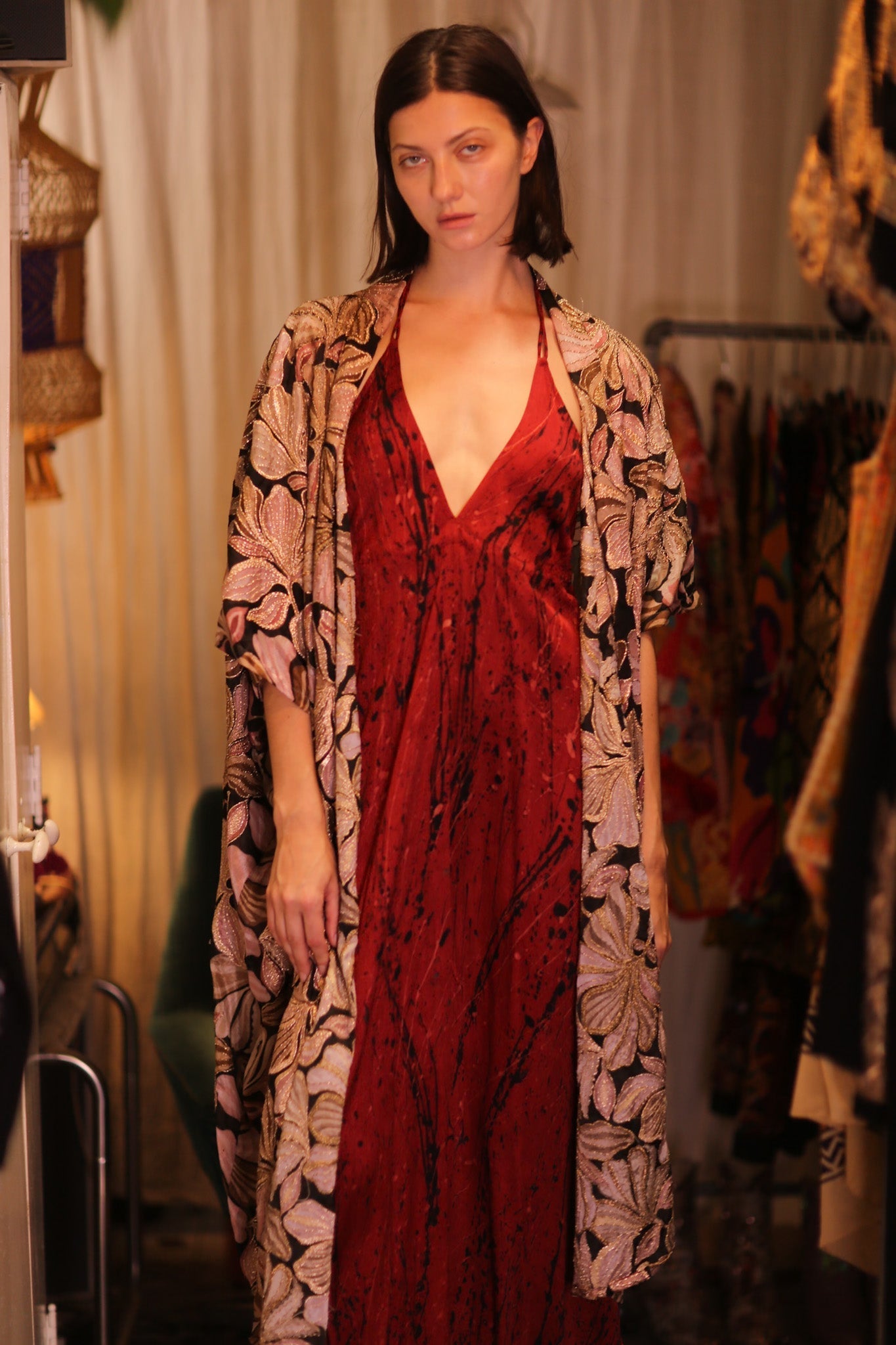 EMBROIDERED SILK NOVELTY KIMONO BEAMS